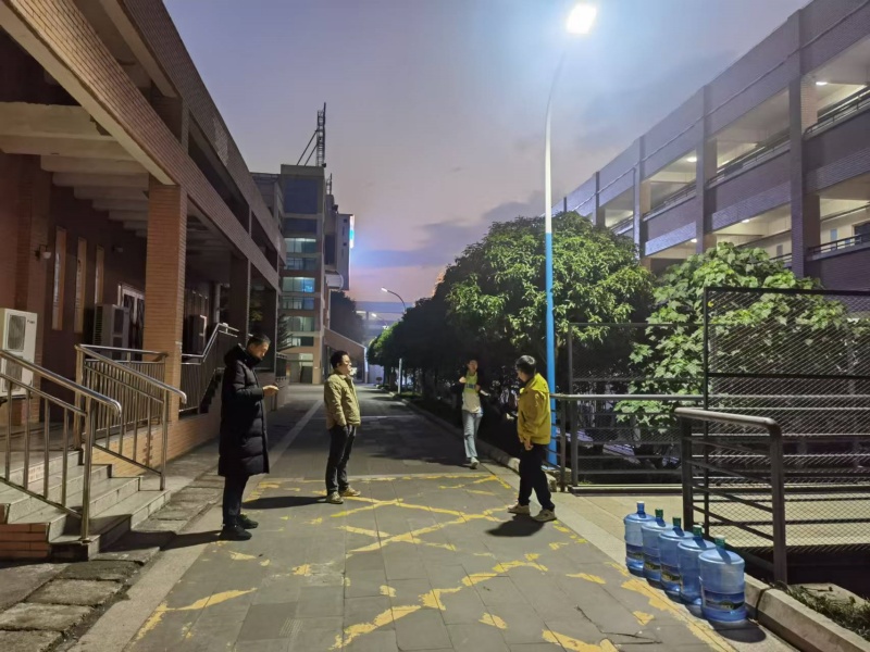  嚴(yán)抓遲到現(xiàn)象，強(qiáng)化時(shí)間觀念——高2023級(jí)早讀遲到專(zhuān)項(xiàng)檢查行動(dòng)